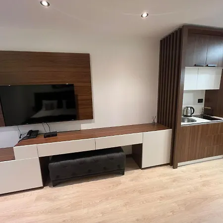 Stasa Zoned Ii アパート コパオニク